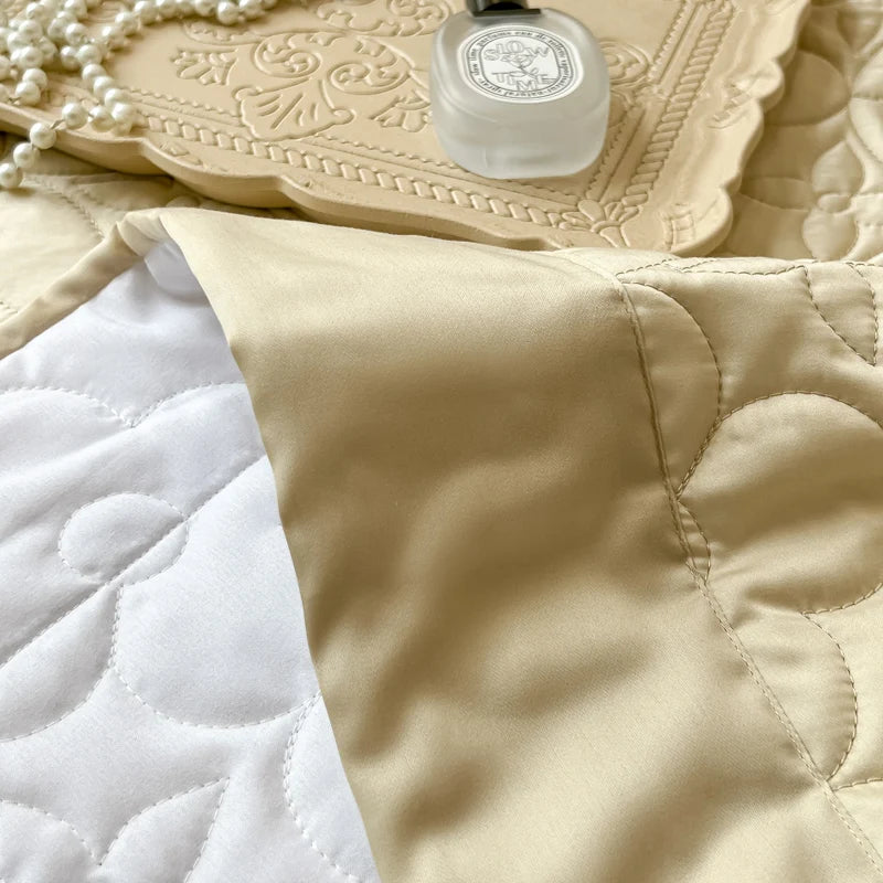 Afralia™ Eucalyptus Fiber Bedspread for a Cooling, Silky Bed Experience