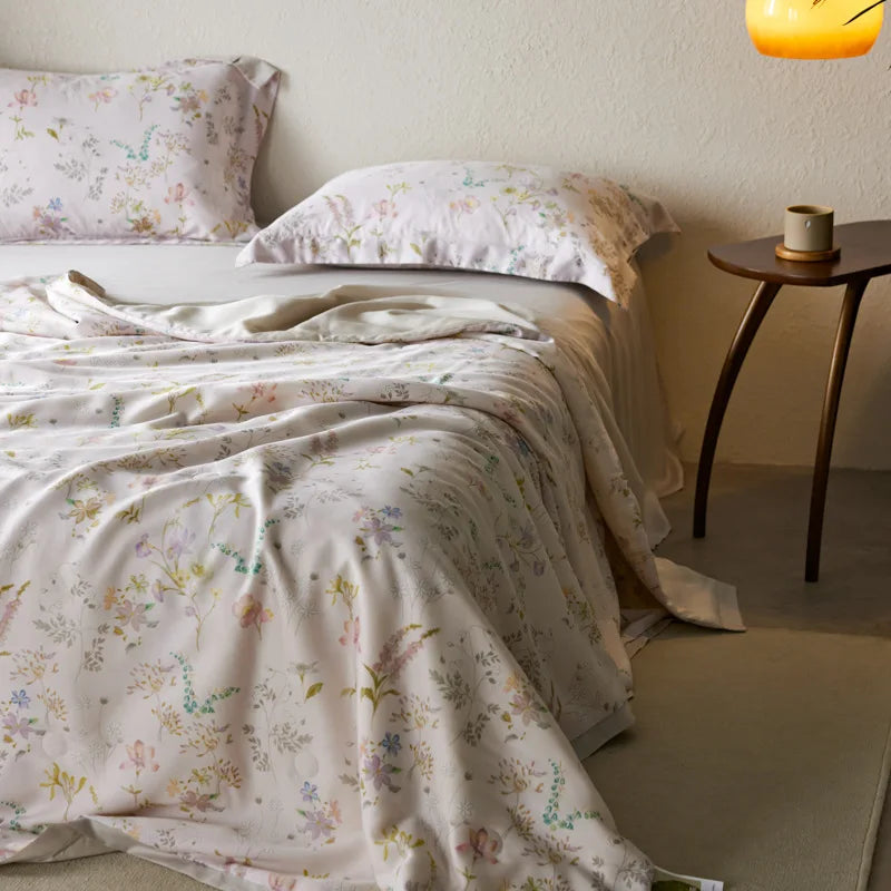 Afralia™ Nordic Satin Summer Comforter - Cooling, Silky, Breathable Quilt for Hot Flashes