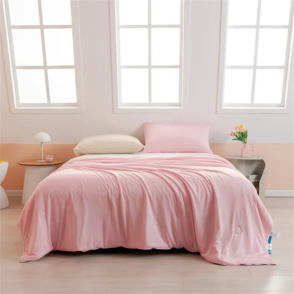 Afralia™ Lightweight Cool Quilt Summer Throws in Solid Colors Twin Queen Size