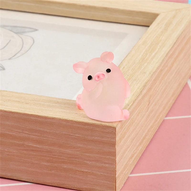 Afralia™ Kawaii Pig Miniatures Terrarium Figurines 6pcs Crafts Home Decoration