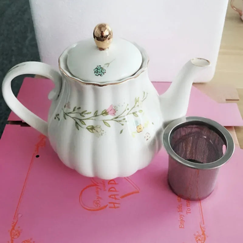 Afralia™ Elegant Gold Flower Cup & Saucer Set - Delicate Porcelain Tea Coffee Mug