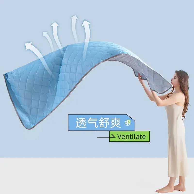 Afralia™ Summer Thin Silk Quilt, Lightweight Cool Silk Air-Conditioned Blanket