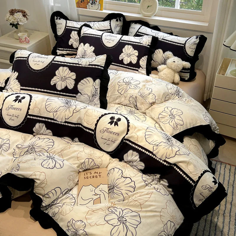 Afralia™ Korean Black White Hepburn Style Bedding Set with Lace Fitted Sheet Set