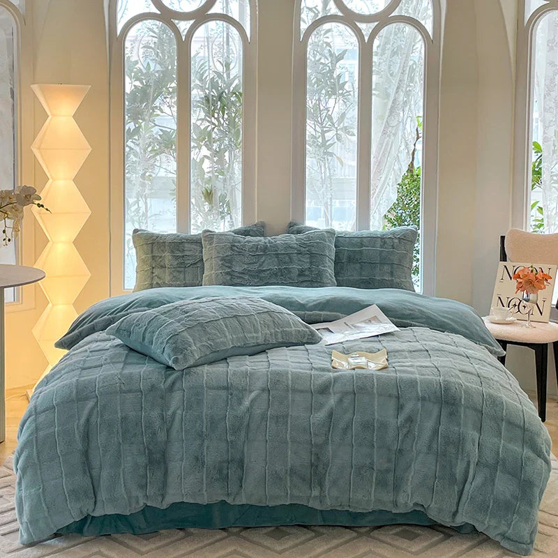 Afralia™ Velvet Fleece Bedding Set: Duvet Cover, Blanket, Sheet, Pillowcases in Caramel Brown Fur