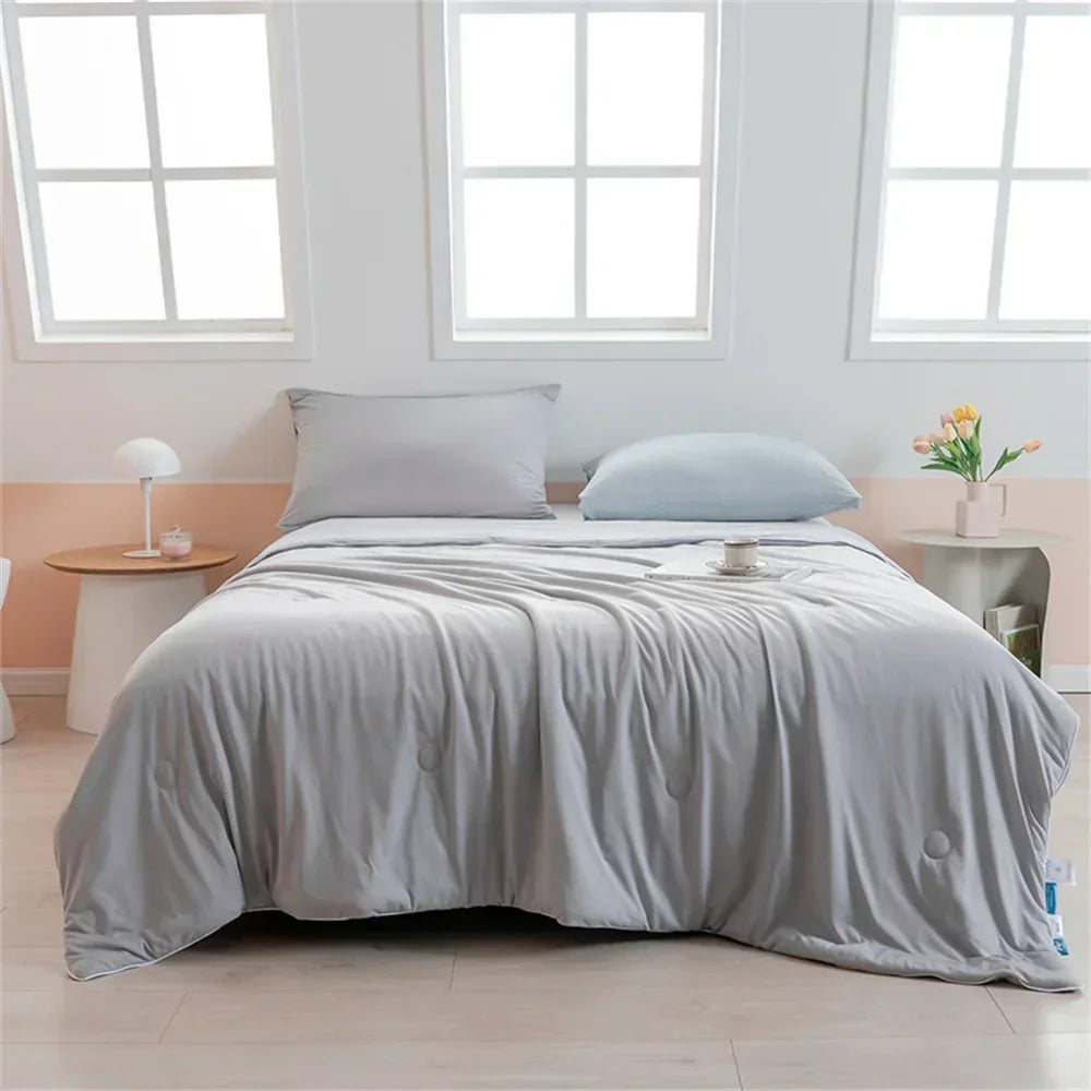 Afralia™ Lightweight Cool Quilt Summer Throws in Solid Colors Twin Queen Size