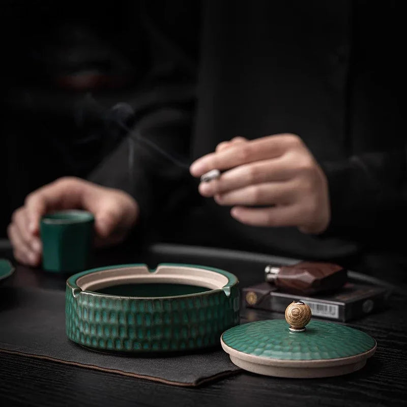 Afralia™ Green Ceramic Ashtray with Lid - Windproof Hammer Pattern - Smoking Accessories