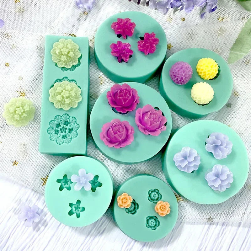 Afralia™ Mini Flower Silicone Mold for Chocolate, Pudding, Cookies - Baking Kitchen Tools