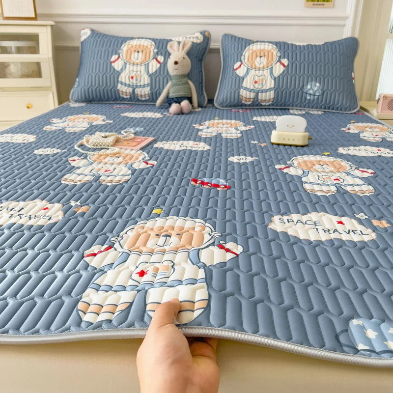 Afralia™ Super Thick Latex Queen Mattress Pad for Cool Summer Nights