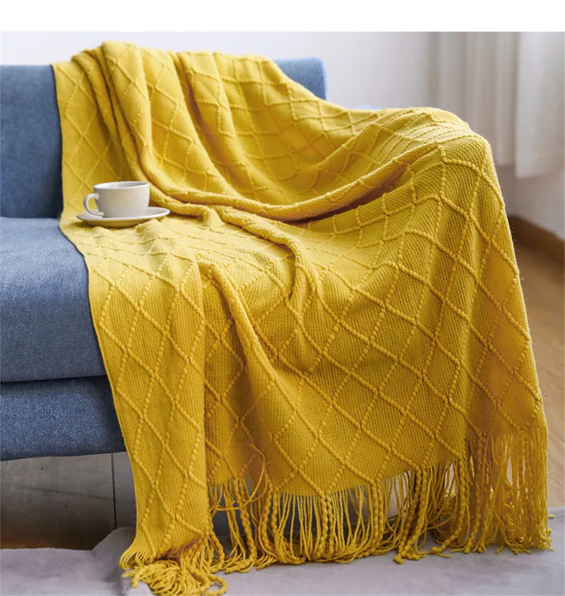 Afralia™ Plaid Knit Throw Blanket with Tassels - Cozy Home Decor for Sofa, Bed, or Shawl