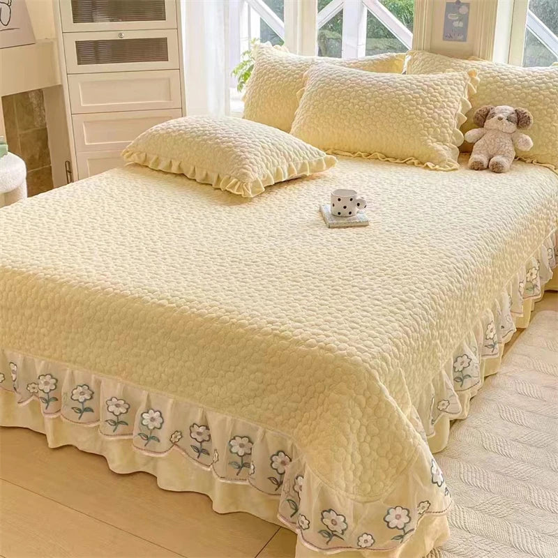 Afralia™ Velvet Flower Lace Ruffles Quilted Bedding Set with Pillowcases