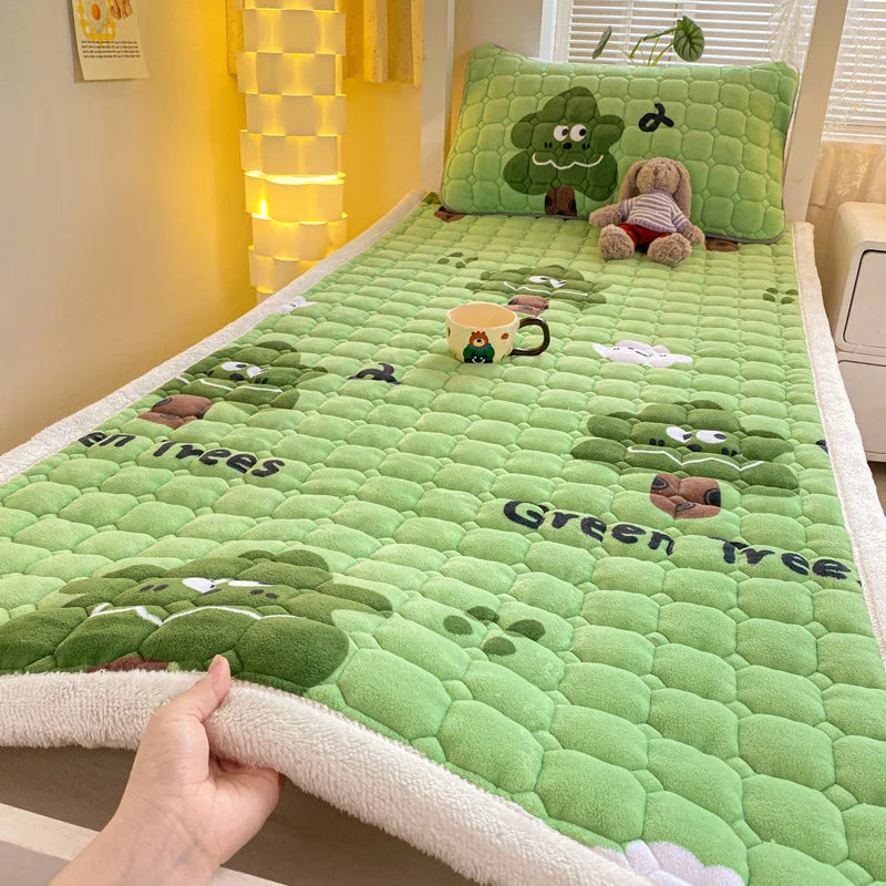 Afralia™ Winter Milk Velvet Bedspread King Size Quilted Mattress Pad Mattress Protector
