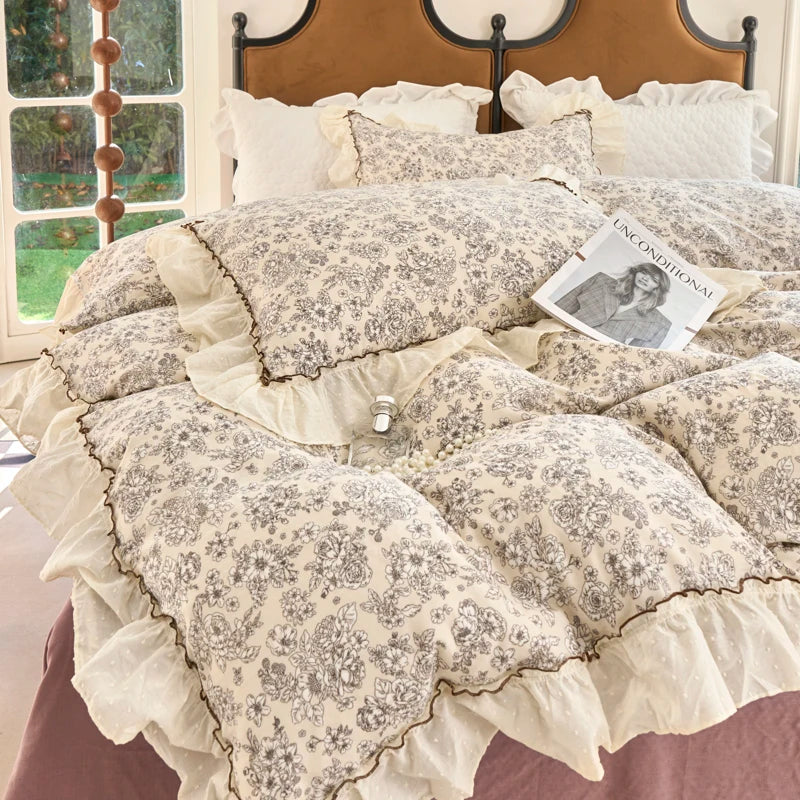 Afralia™ Vintage French Floral Lace Ruffles Bedding Set - 4Pcs