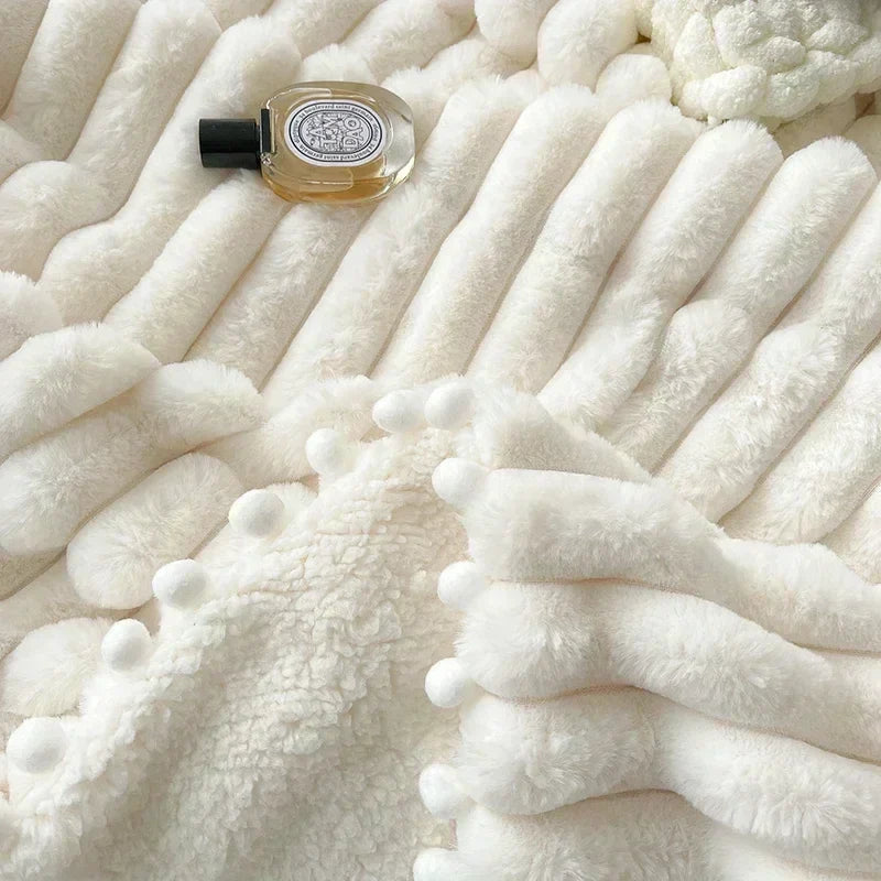 Afralia™ Luxe Faux Rabbit & Lamb's Wool Weighted Blanket for Cozy Autumn Winter Warmth