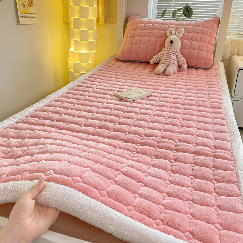 Afralia™ Winter Milk Velvet Bedspread King Size Quilted Mattress Pad Mattress Protector