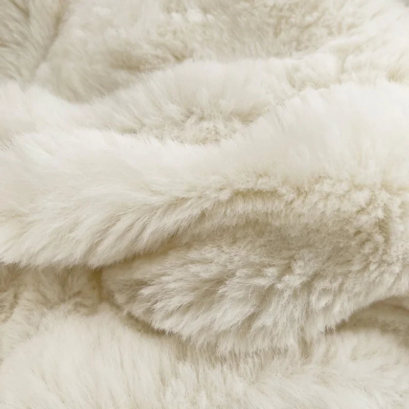 Luxury Faux Fur Bedding Set by Afralia™: Super Soft Bubble Fleece Duvet Cover, Quilt, and Sheet Set.