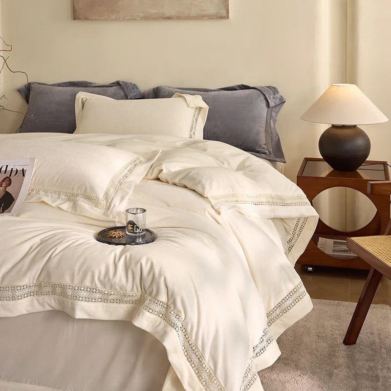Afralia™ Cozy Velvet Lace Bedding Set: Duvet Cover, Sheet, Pillowcases - 4Pcs Warm & Stylish