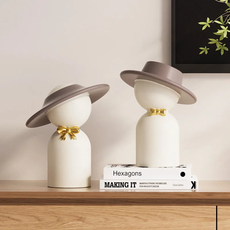 Afralia™ Abstract Couple Bust Sculpture: Modern Decorative White Statue for Stylish Home Decor