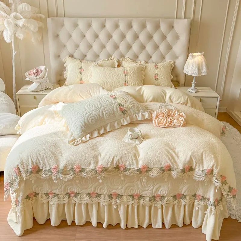 Afralia™ Pink Flowers Lace Ruffles Princess Velvet Bedding Set