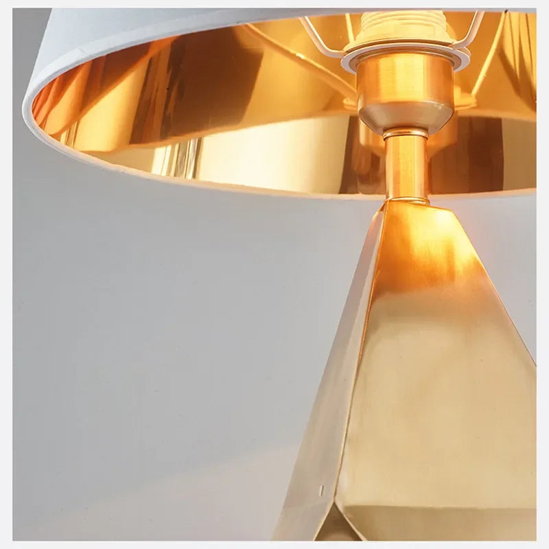 Afralia™ Diamond Three-Dimensional Geometric Table Lamp