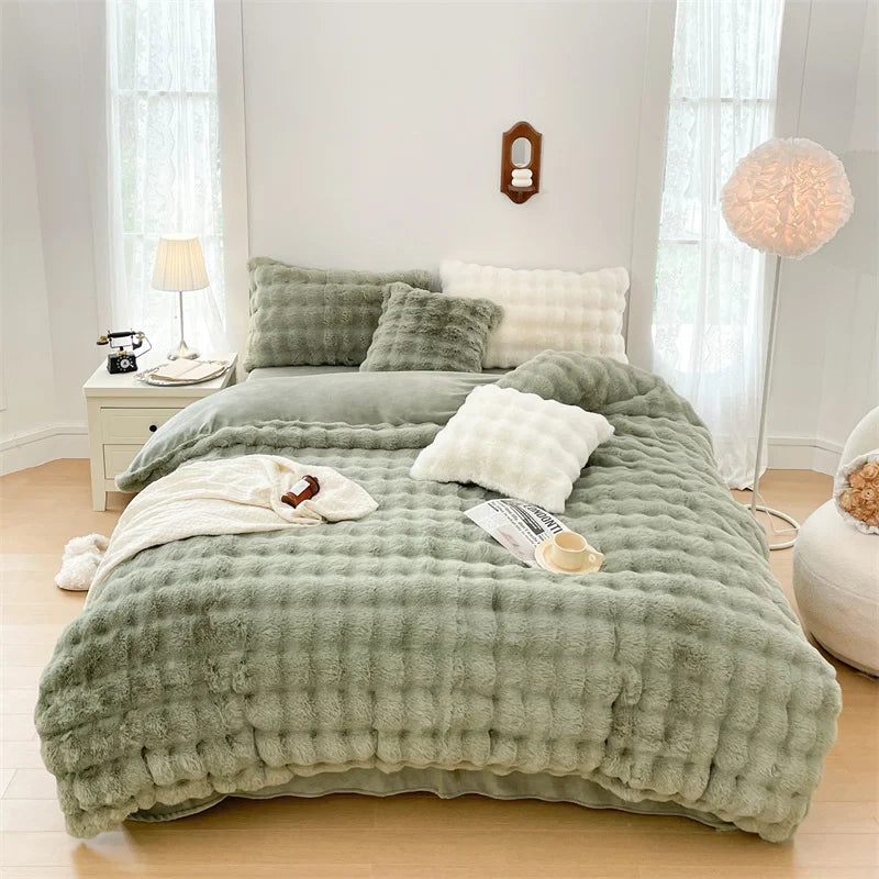Afralia™ Velvet Fleece Princess Bedding Set in Pink Purple Grey Gradient, Luxury Duvet Cover & Faux Rabbit Fur