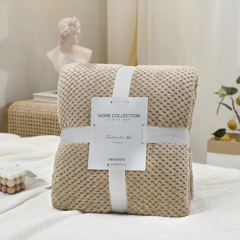 Afralia™ Pineapple Grid Flannel Blanket: Lightweight & Cozy for All Seasons