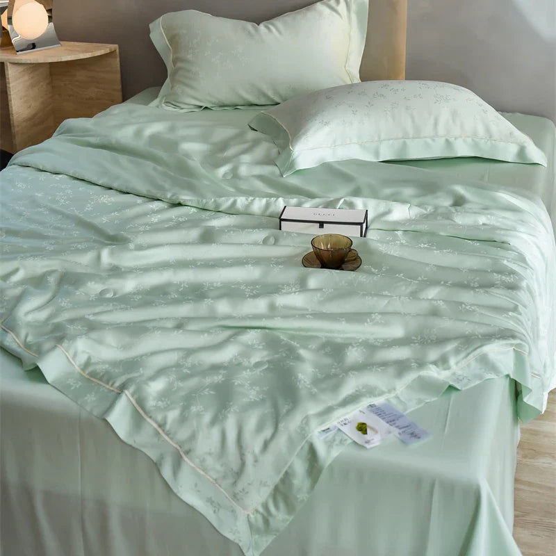 Afralia™ Luxury Mulberry Silk Cooling Blanket or Lyocell Summer Quilt Queen Duvet