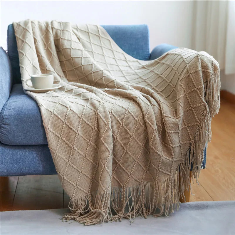 Afralia™ Plaid Knit Throw Blanket with Tassels - Cozy Home Decor for Sofa, Bed, or Shawl