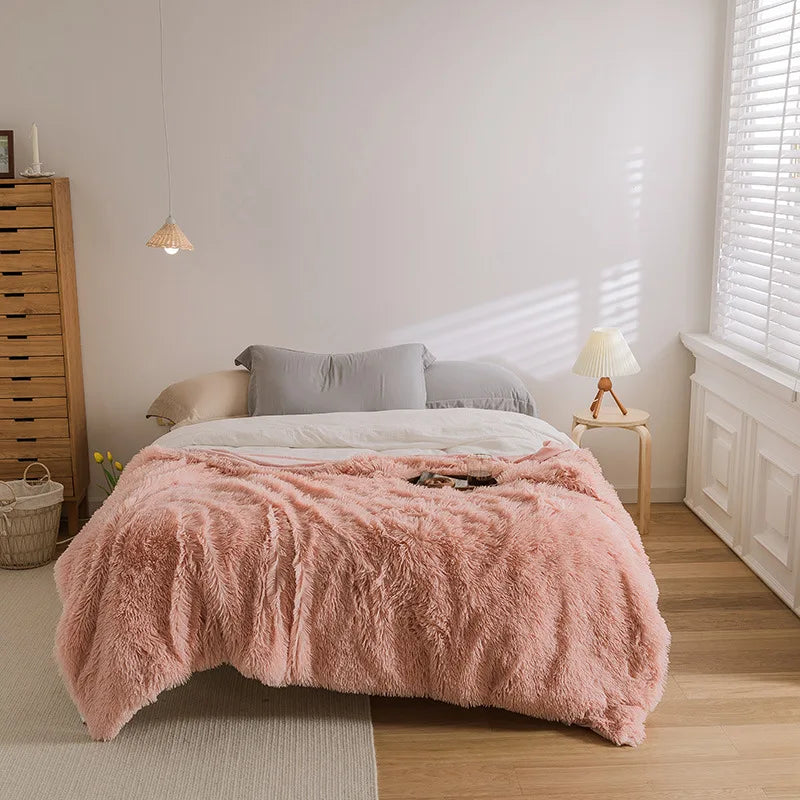 Afralia™ Cozy Faux Fur Throw Blanket for All Seasons