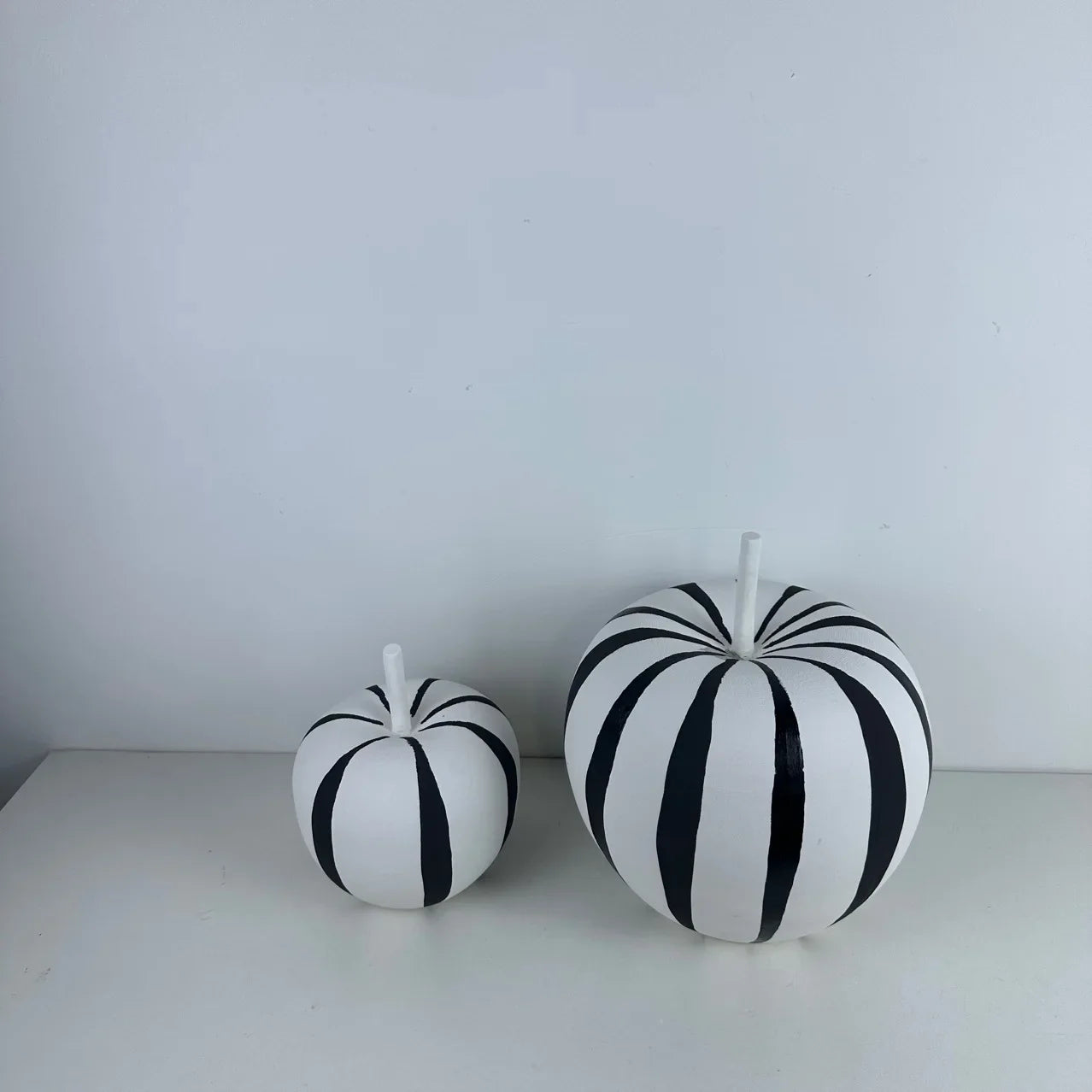 Afralia™ Zebra Geometric Apple Handicraft Decor Figurines - Black White Stripes