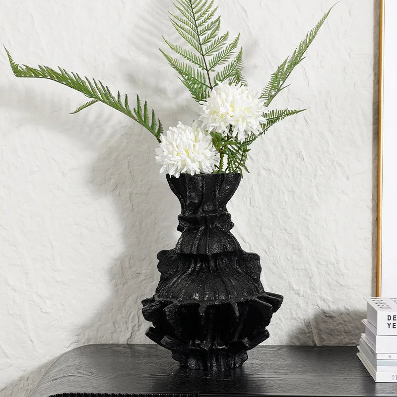 Afralia™ Abstract Pleated Gear Resin Flower Vase - Home Decoration & Arrangement