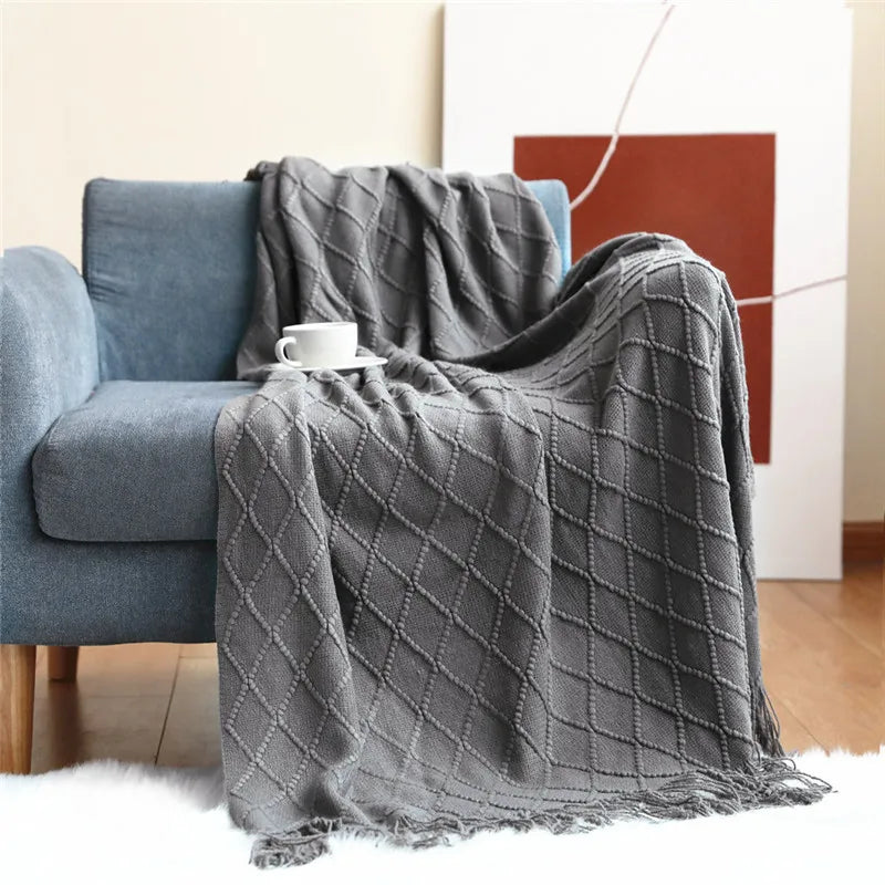 Afralia™ Plaid Knit Throw Blanket with Tassels - Cozy Home Decor for Sofa, Bed, or Shawl