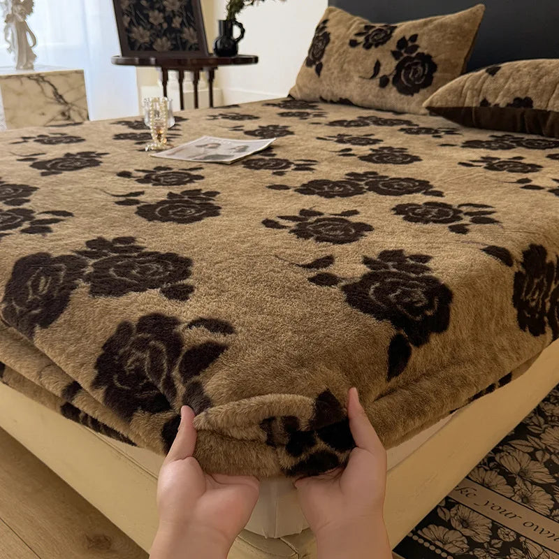 Afralia™ Winter Faux Rabbit Fur Fitted Sheet - Warm & Non-Slip Mattress Cover - Dark Pattern Printed