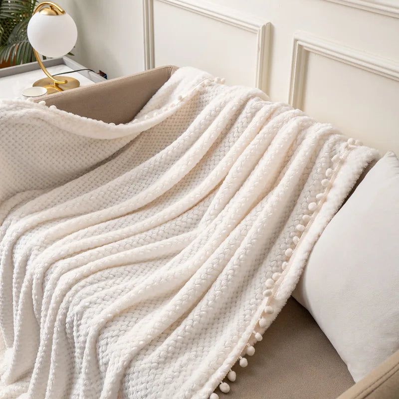 Afralia™ Pineapple Plaid Coral Fleece Blanket with Tassel Balls - Soft & Breathable Bedspread