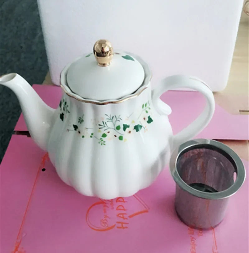 Afralia™ Elegant Gold Flower Cup & Saucer Set - Delicate Porcelain Tea Coffee Mug