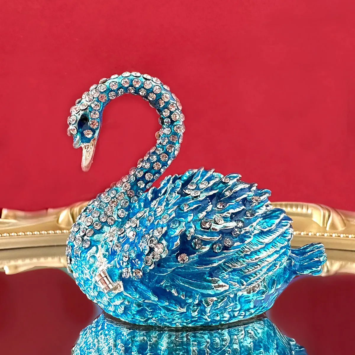 Afralia™ Swan Figurine Jewelry Box: Elegant Collectible Ring Holder & Ornament.
