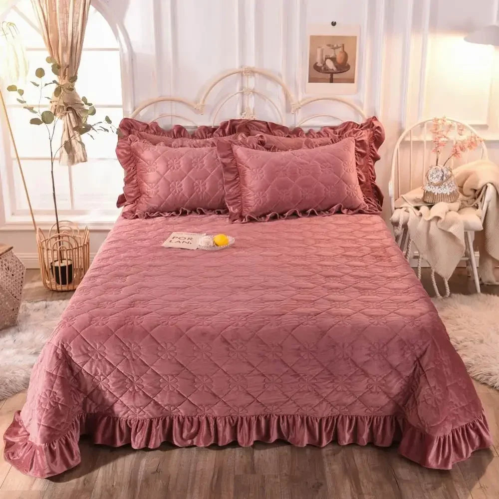Afralia™ Nordic Pink Velvet Quilting Bedspread Set with Pillowcases