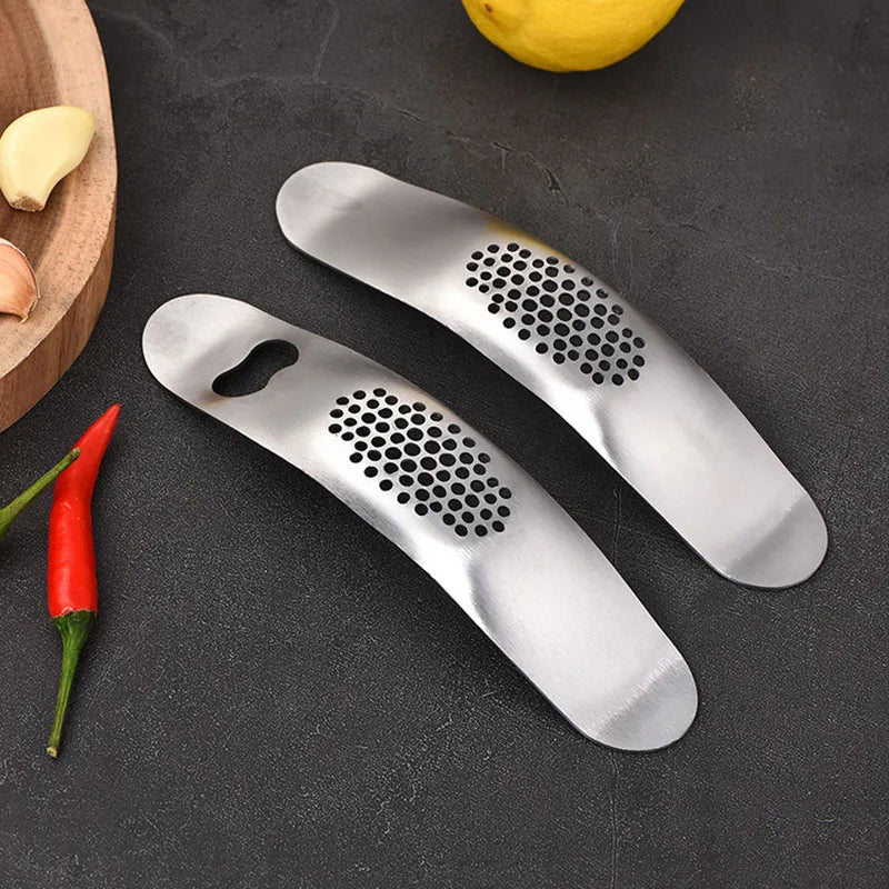 Afralia™ Garlic Press - Kitchen Gadget for Vegetables and Fruits