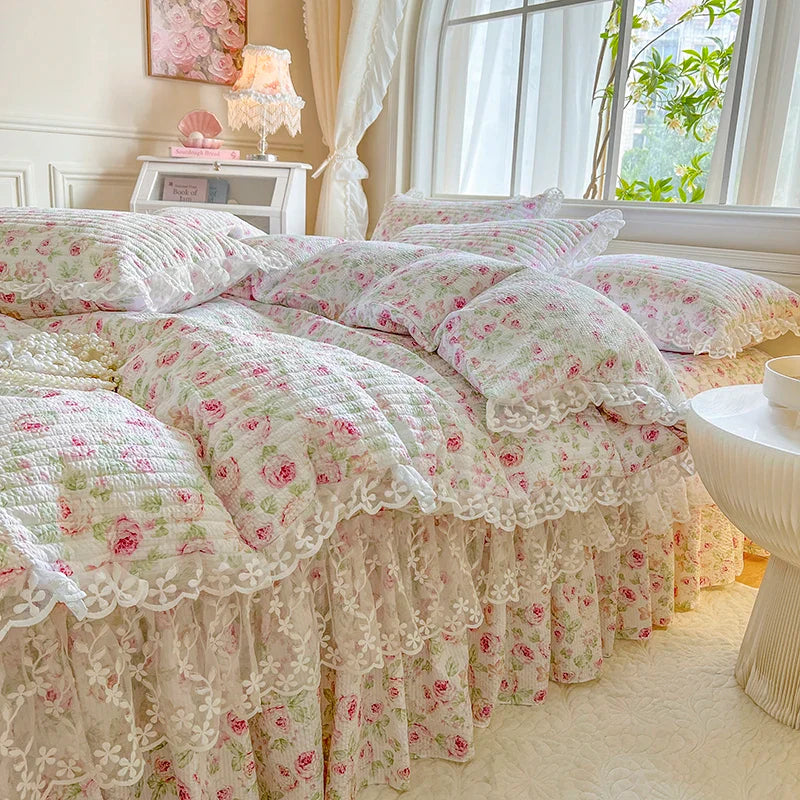 Afralia™ French Lace Ruffles Seersucker Bed Set: 4Pcs Princess Bedding Quilt Cover