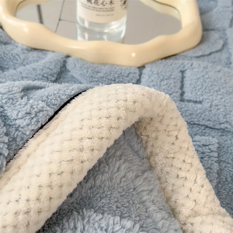 Afralia™ Cozy Jacquard Taffeta & Flannel Nap Blanket - Warm, Thick Comforter for Bedroom