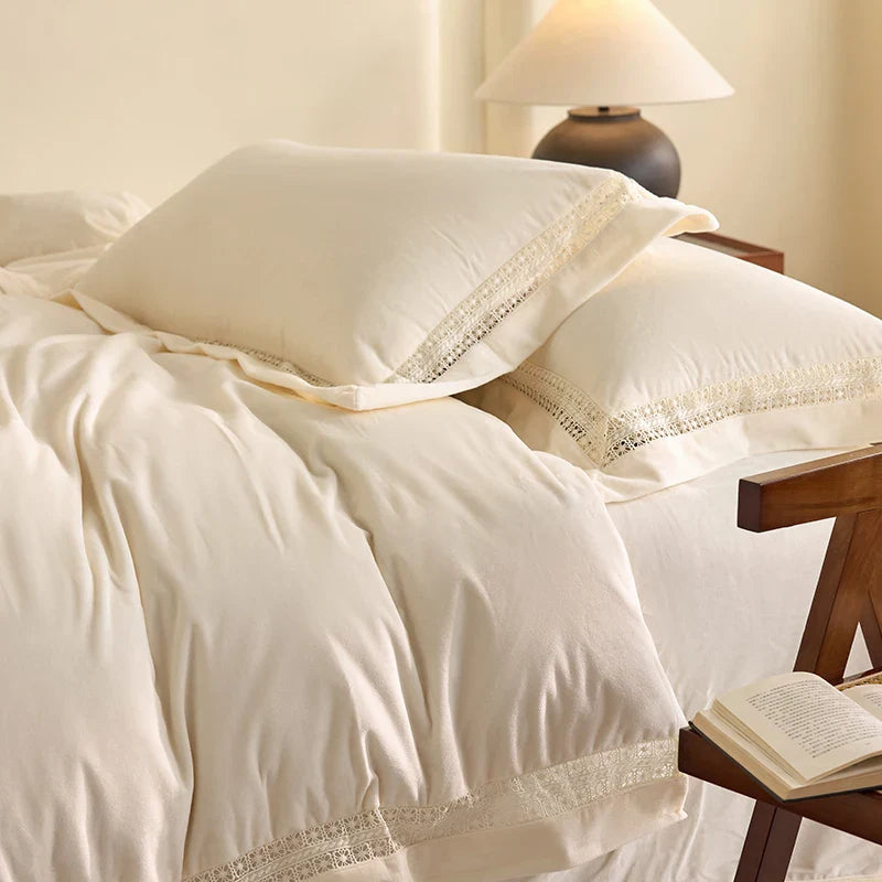 Afralia™ Cozy Velvet Lace Bedding Set: Duvet Cover, Sheet, Pillowcases - 4Pcs Warm & Stylish